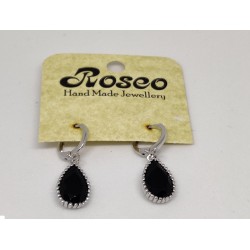 ROSEO Χειροποίητα σκουλαρίκια κρεμαστά κρίκοι με πέτρα ζιργκόν  μαύρη σε σχήμα δάκρυ .