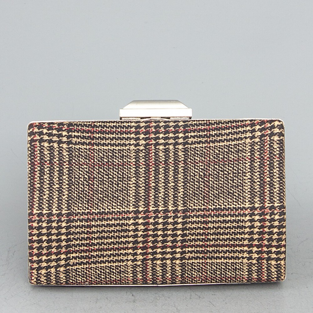 Τσάντα φάκελος με καρό μοτίβο – Καφέ  και αλυσίδα 19309